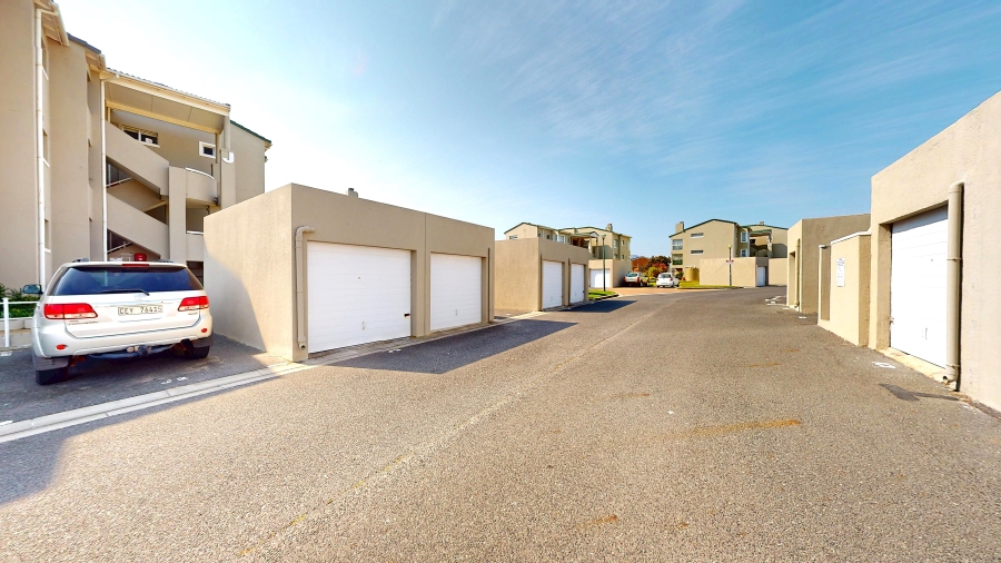 1 Bedroom Property for Sale in Greenways Golf Estate Western Cape